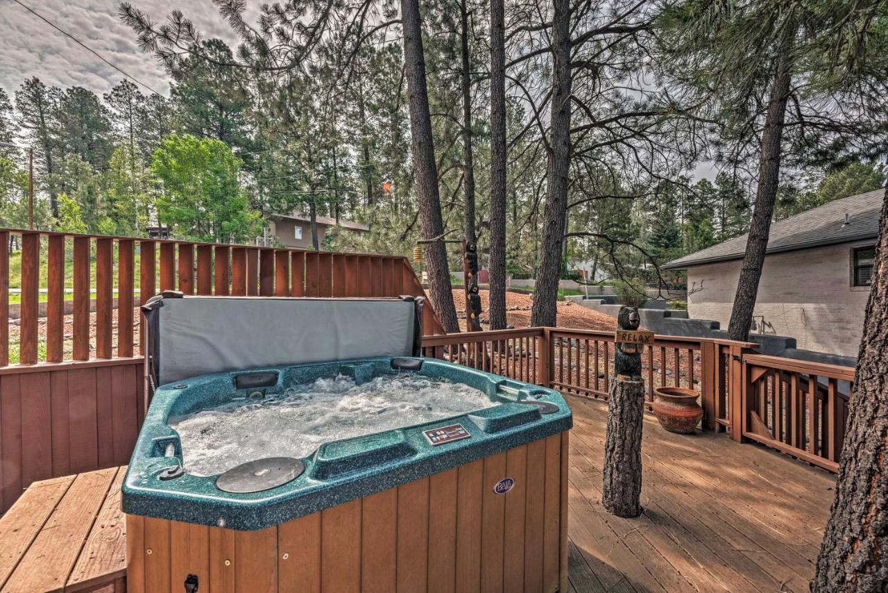 Cozy Ruidoso Cabin With Private Hot Tub And Large Deck Exterior foto